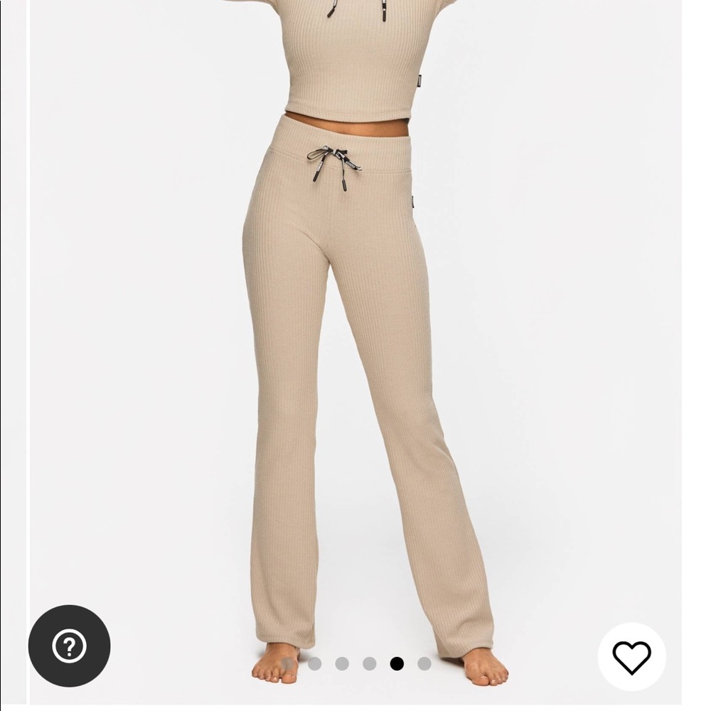 stronger cush ribbed beige lounge set
